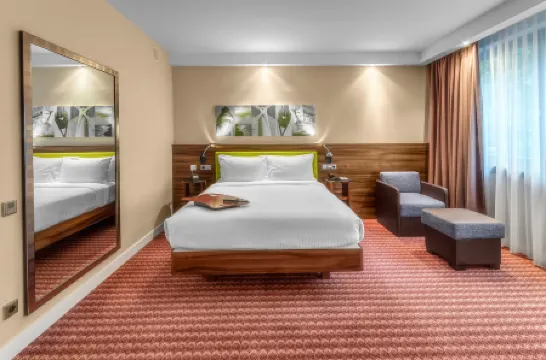 ハンプトン バイ ヒルトン シフィノウィシチェ