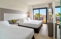 H10 Cambrils Playa Hotels in Cambrils