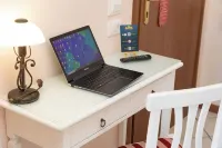 โรม ทู สเตย์