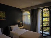 Silver 39 Corner Hotel Các khách sạn gần Quảng trường Tự do