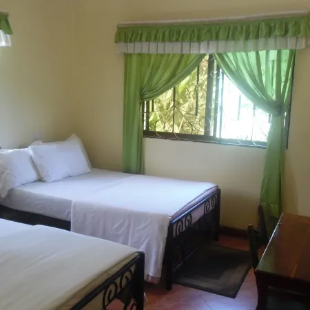 Bright Star Hotel & Safaris