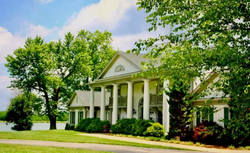 The B & B at Queenslake - 3-Star