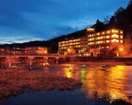 三朝温泉旅館 三朝薬師の湯 万翆楼 三朝のホテル