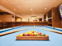 Cottage Grove-Woodbury Suburban Retreat by Minne-Getaway
