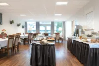 Kinn Hotell Florø - breakfast