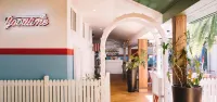 El Toro Motel Отели в г. Cabramatta
