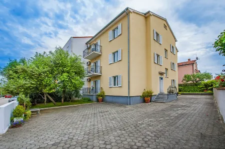 Apartments Bella Отели в г. Ровинь