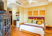 Hilton Grand Vacations Club Zihuatanejo Mexico Hotels in Zihuatanejo