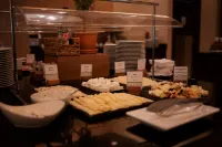 希爾頓逸林布拉迪斯拉發酒店 - 早餐