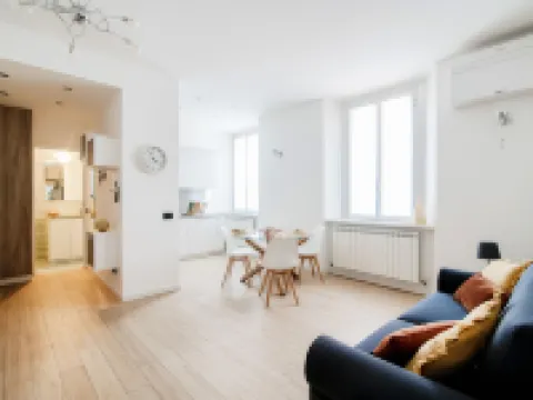 マホメインコモ - プロムナード チェルノッビオのホテル