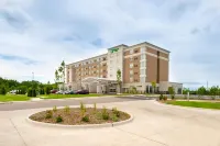 Holiday Inn & Suites Farmington Hills - Detroit NW