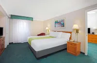 Days Inn by Wyndham Reno