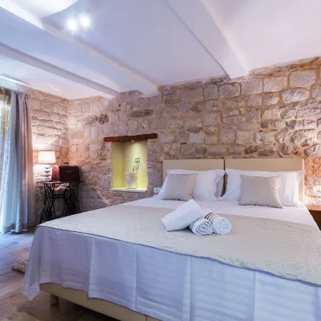 Apartments & Rooms Dujam