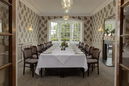 Best Western Plus Dunfermline Crossford Keavil House Hotel Отели рядом с достопримечательностью «Dunfermline Abbey and Palace»