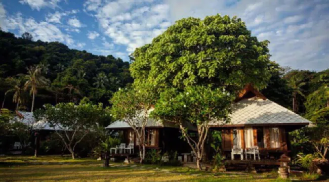 Thanya Beach Resort Hotels in Koh Ngai