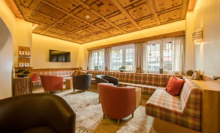 Hotel Derby Отели в г. Церматт