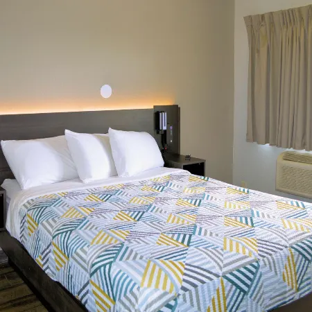 Motel 6-Reno, NV - Livestock Events Center Hotels in Reno