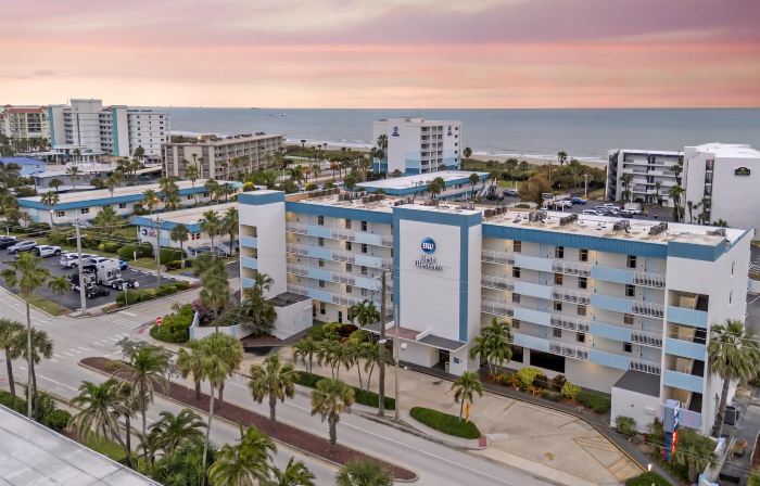 Best Western Cocoa Beach Hotel  Suites