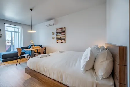 Nomads Lux - 1Bdr Almada Cool