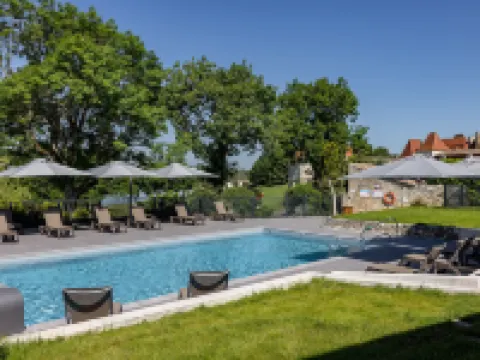 Château des Vigiers Hotels in Monestier
