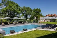 Château des Vigiers Hotels in Monestier