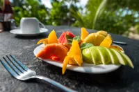 Ithaa Beach - breakfast