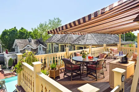 Brass Key Guesthouse Adults Only