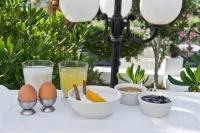 Makarios Hotel - พร้อมอาหารเช้า