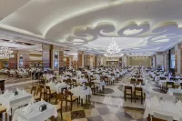 Oz Hotels Side Premium فنادق في Colakli