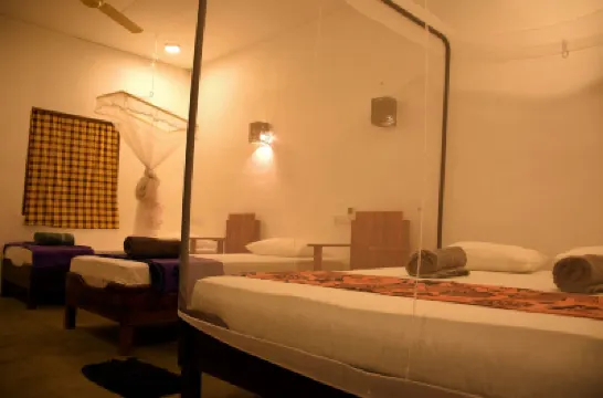 Eagle Resort Arugambay โรงแรมใน