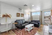 NEW LISTING: Boho Bungalow, Center City Base