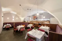 Boutique Hotel Dom - Rooms & Suites - Aamiainen