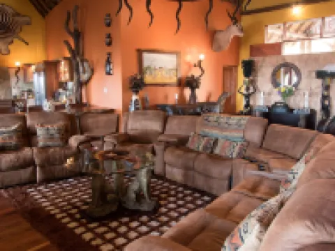 Phumelelo Lodge Hotels in Warmbad