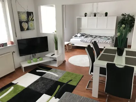 Apartment "La Lucia" - Mit Bäckerei im Haus - Genussvoll Wohnen! Отели рядом с достопримечательностью «Парк Ремс»