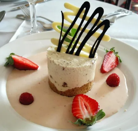 Castlecary House Hotel Отели в г. Камберналд