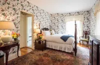 Jared Coffin House Hotels in Nantucket