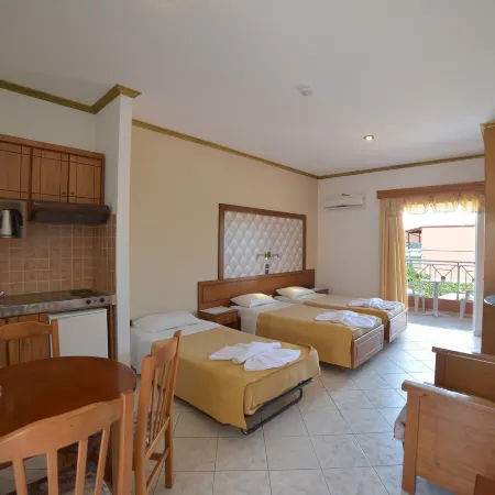 Angelina Hotel & Apartments