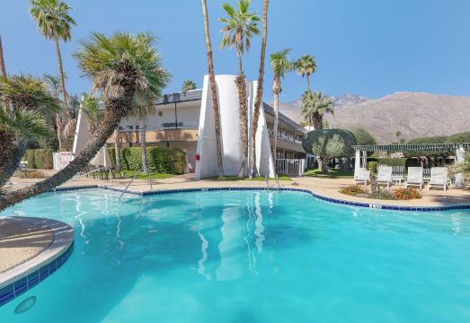 트래블로지 바이 윈덤 팜 스프링 썸네일