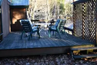 Brook Road Cabin Hotels in Sunapee