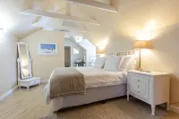 Little House Villa - Pensions