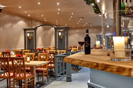 Hotel Königshof Отели в г. Гармиш-Партенкирхен