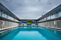 Days Inn by Wyndham Stuart, FL - Family
