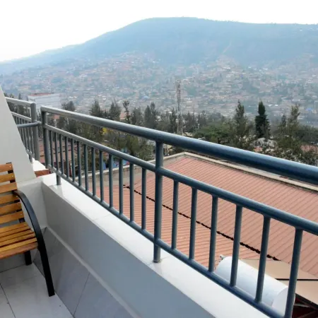 La Posh Hotel