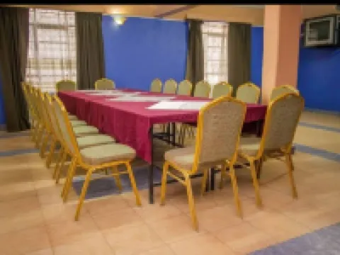 イースト ゲート ホテル アティ・リバーのホテル