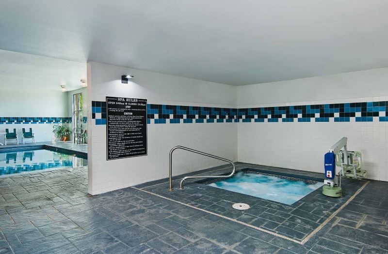 Oxford Suites Yakima photo 4