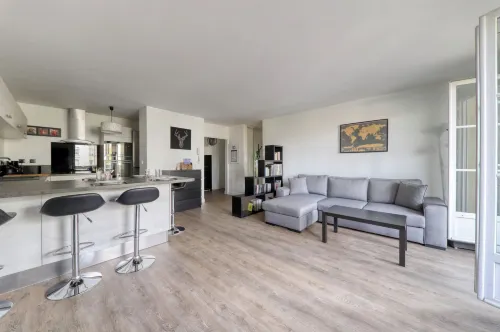 123Home-The Outlet - 3-Star