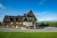 Podhalanski Dworek z Jacuzzi - Bed and Breakfasts
