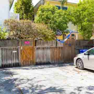 Sunnyside up Hotel Exterior