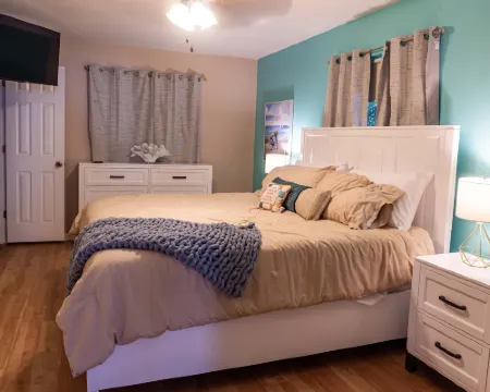 Four Bed Home with Pool Game Room Bar Near Beach Hotéis em Largo