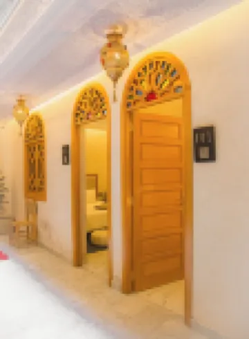 里亞德提斯利特温泉酒店